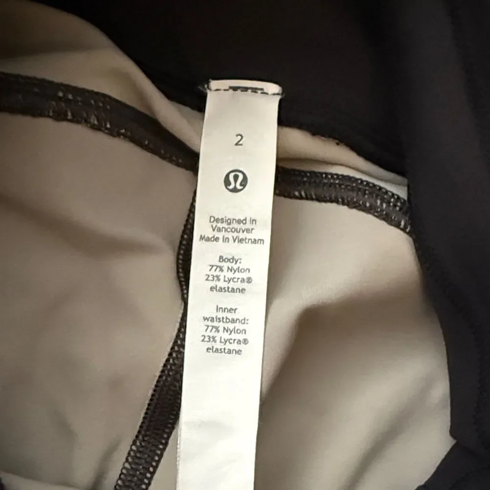 lululemon athletica Women Black and Tan Tie-Dye Leggings